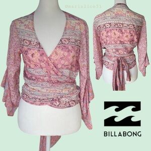 🌸Billabong Pink Floral Print Wrap Blouse. Medium. EUC